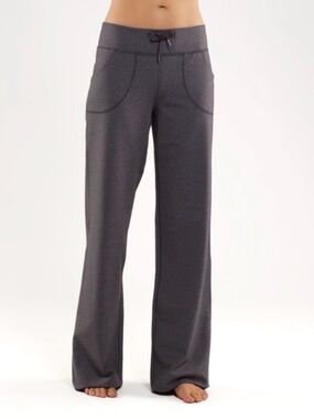 lululemon athletica Women’s  Still Pant in  Heathered Coal size 2 (waist 13”)